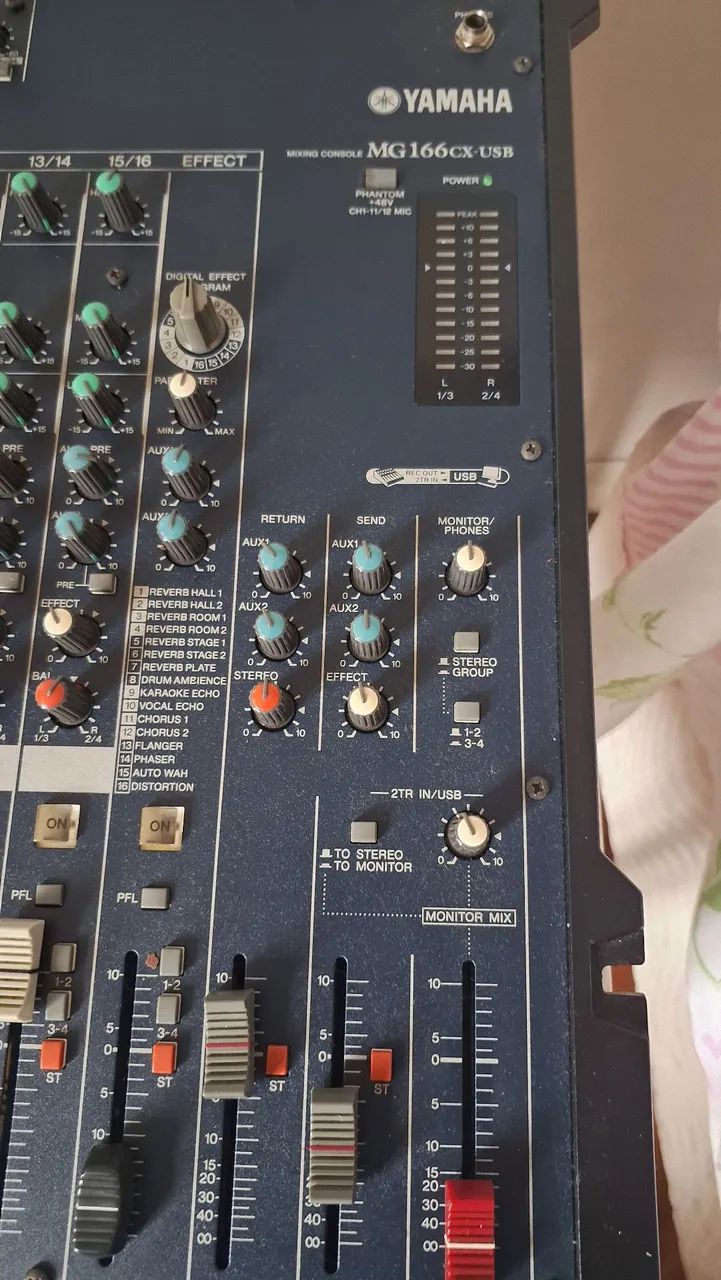 Mesa de Som Yamaha - Foto 4