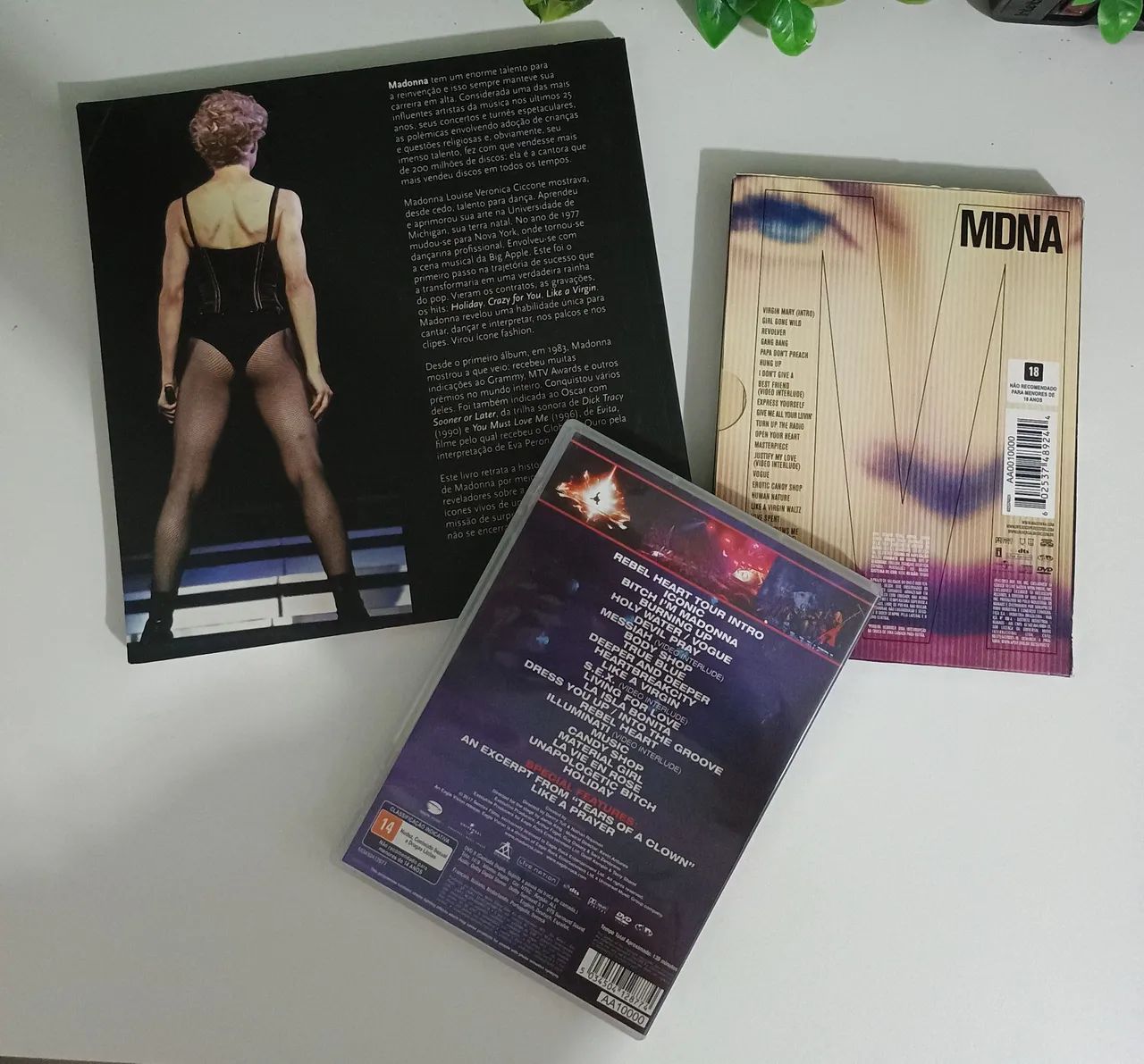 CD + DVD + Livro  Madonna - Foto 2