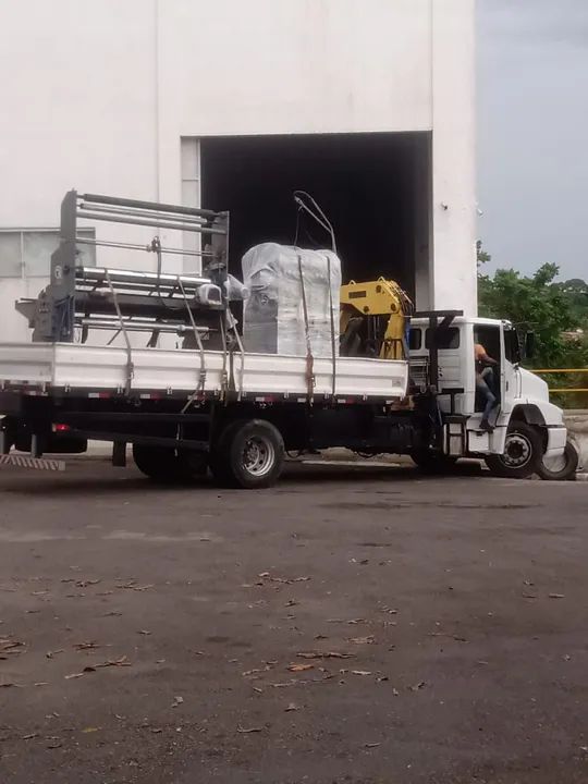 Caminhão munck para movimentação e elevação de carga indústria e comercial. - Foto 2