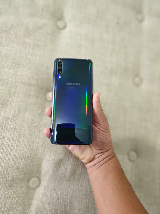 Galaxy A70 (impecável, todo original de fábrica) 128Gb/ 6Gb de RAM