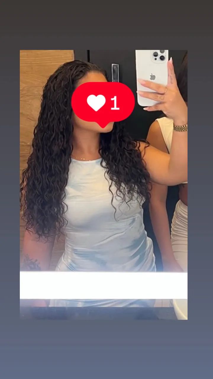 Cabelo cacheado humano 