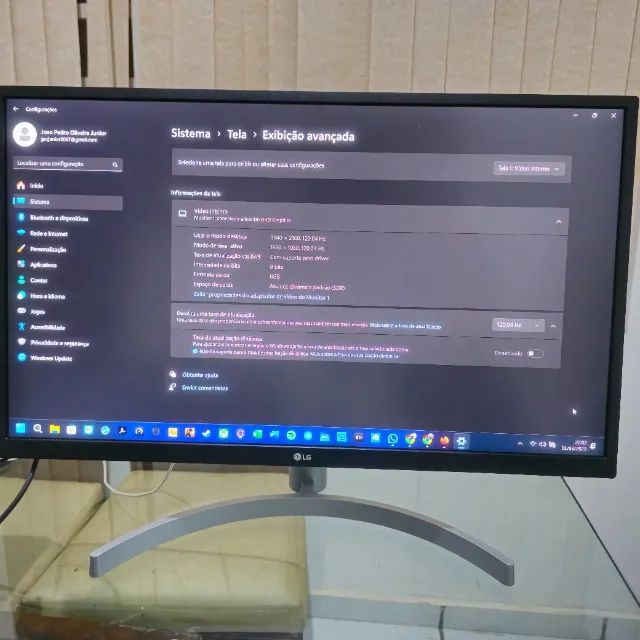 Monitor LG LCD 27 UHD 4K IPS 60Hz 5MS HDMI Displayport Radeon Freesync? - 27UL500-W  - Foto 4
