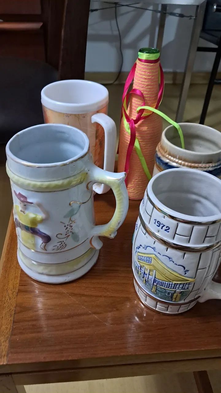 4 Lindas canecas de Chopp antigas para decoração pix dinheiro