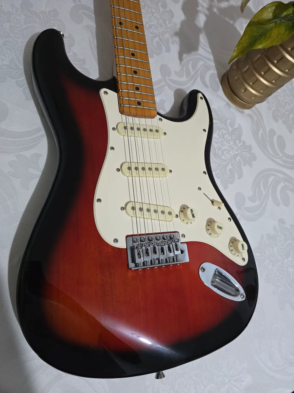 Guitarra SX SST57+ Vintage Series Sunburst