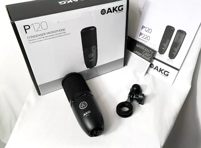 Microfone AKG P120 + Brindes
