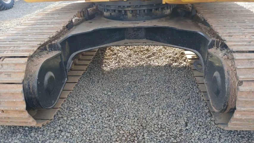 ESCAVADEIRA ESTEIRA CAT 320GC 20,3T - Foto 6