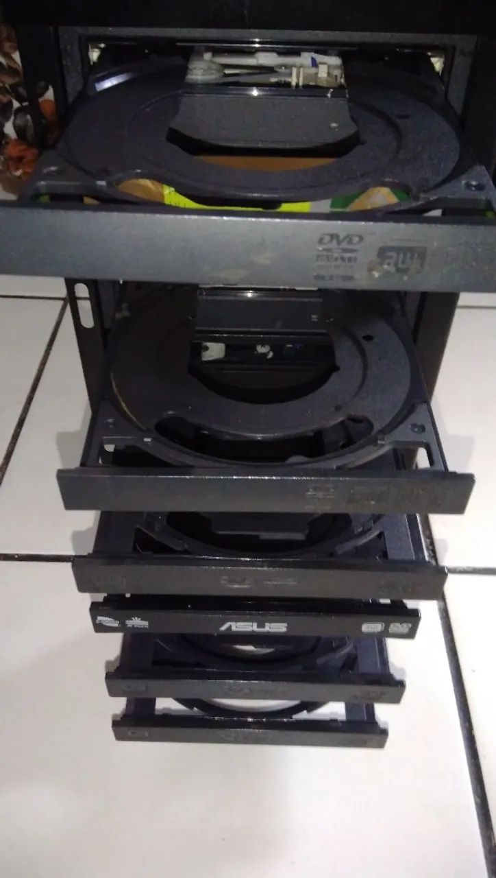 Duplicador de Discos Profissional Para Cd-Dvd LSK1000 Com 5 Gravadores Funcionando - Foto 2