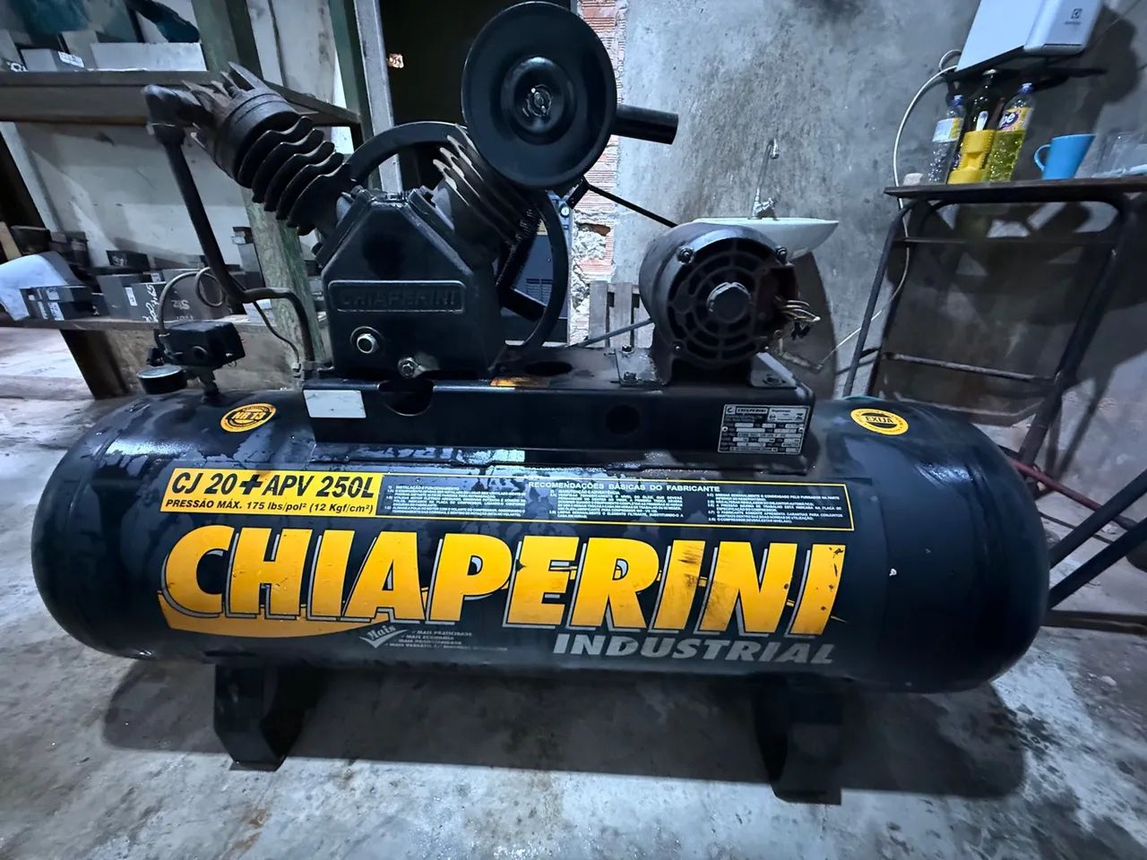 Compressor de Ar Chiaperini CJ 20+APV 250L