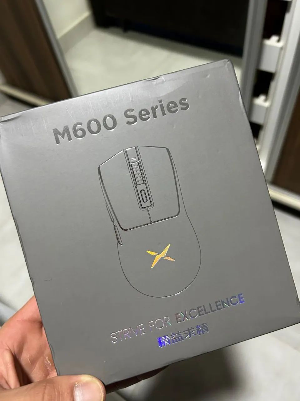  Delux M600 Série Mouse para jogos sem fio 52g Leve 2.4G Conexão de modo duplo 26000DPI  - Foto 4
