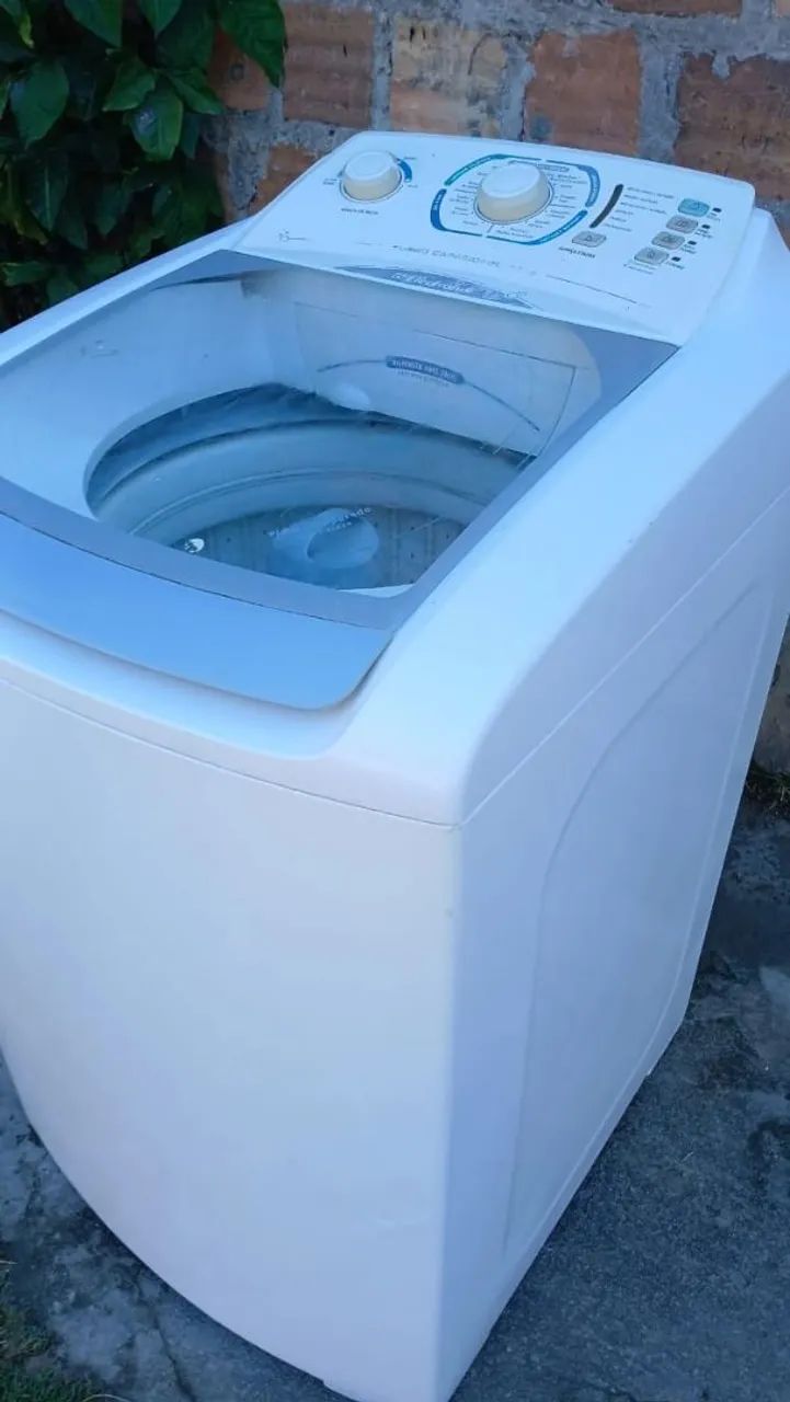 Máquina de lavar roupa marca Electrolux 10 kg  - Foto 2