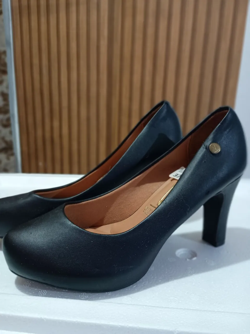 Scarpin Vizzano Preto 37 - Elegância nos Seus Pés