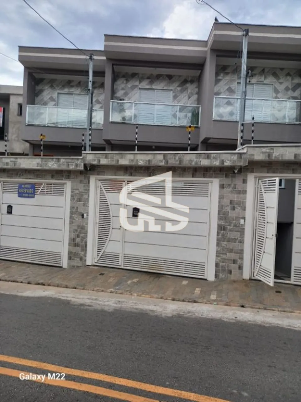 Lindo Sobrado à Venda na Penha  3 Dormitro, 4 Vagas e Área Gourmet!
