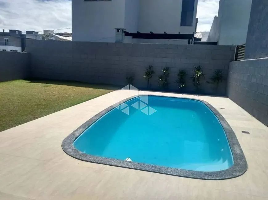 Linda Casa com piscina - Loteamento Quinta dos Açores - Foto 3