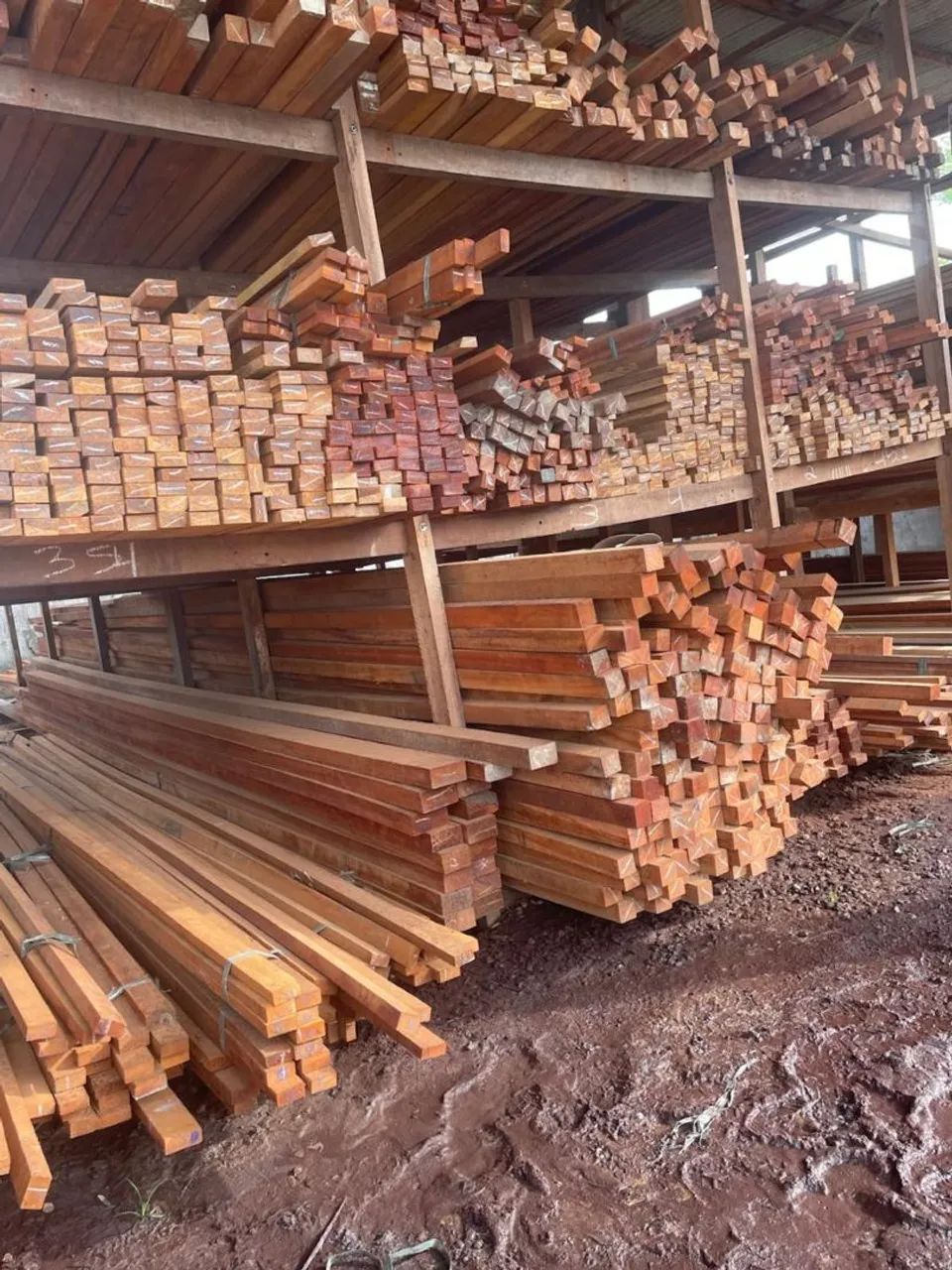 Madeiras, Telhas e muito mais..