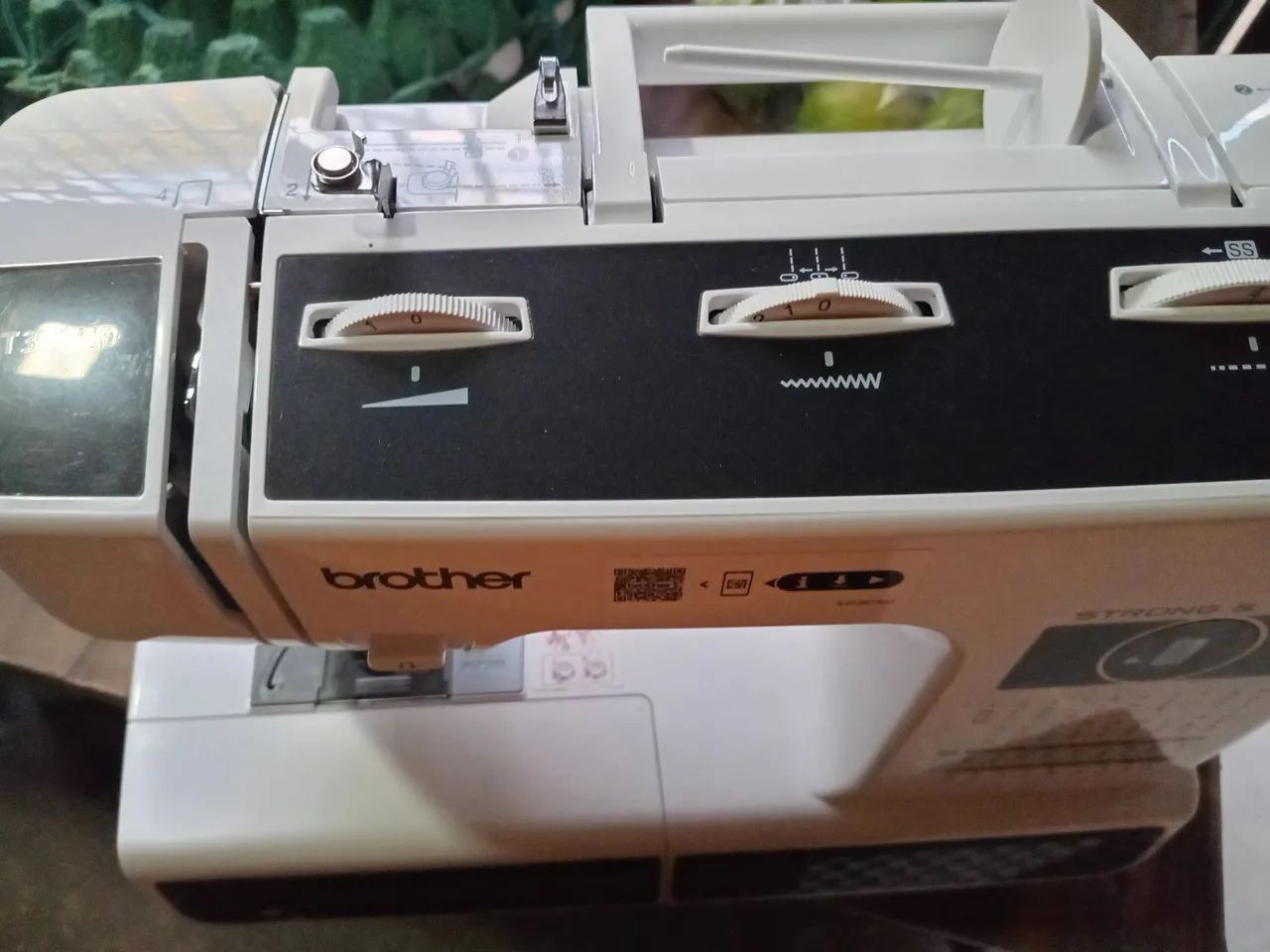 Máquina de Costura Brother Brother, Modelo ST371HD