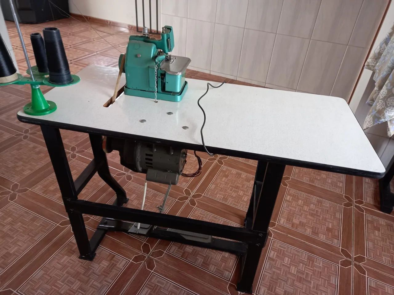 Máquina de Costura Overlock Chinesinha - Foto 2