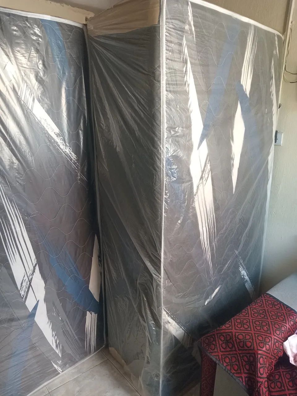 Cama box solteiro disponíveis com pronta