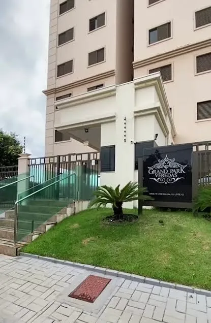 Apartamento à venda, com 03 Quartos. Excelente Localização.