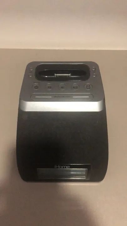 Despertador iHome iP21 - Som, Estilo e Praticidade em Um Só Produto! - Foto 4
