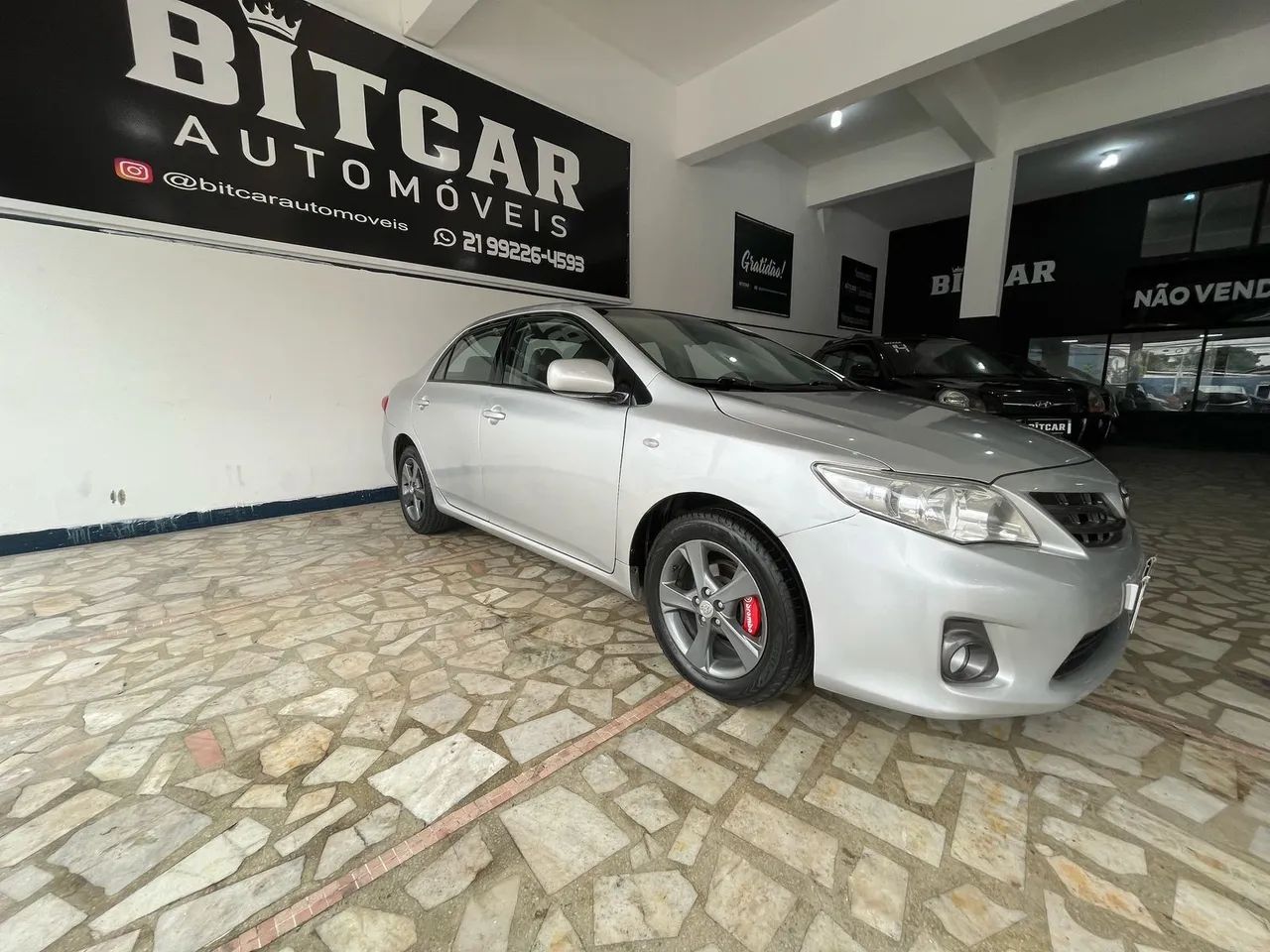 Corolla gli 1.8 flex ano 2014  único dono carro possue manual chave reserva - Foto 3