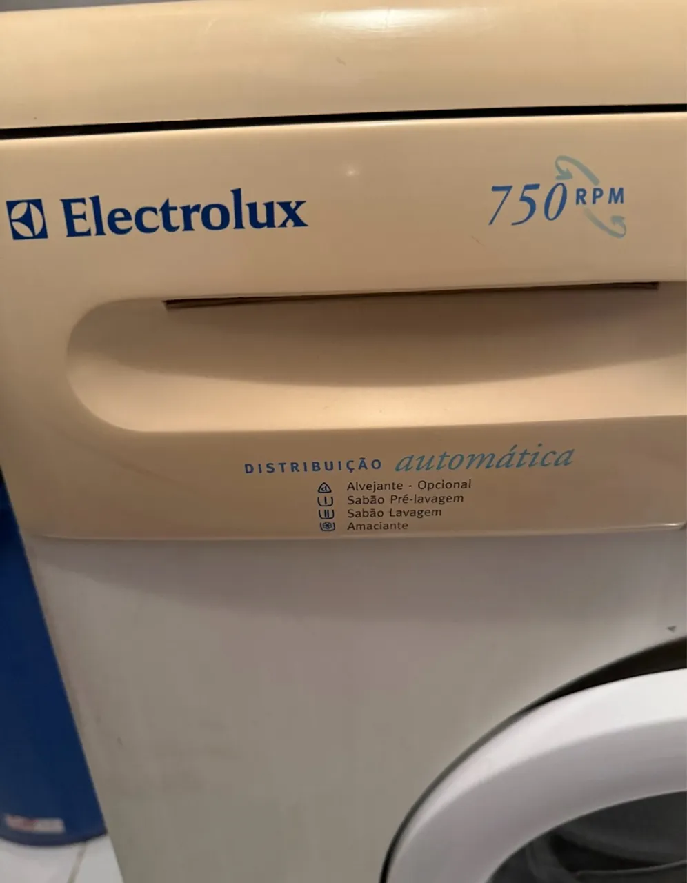 Máquina de Lavar Electrolux LE-750