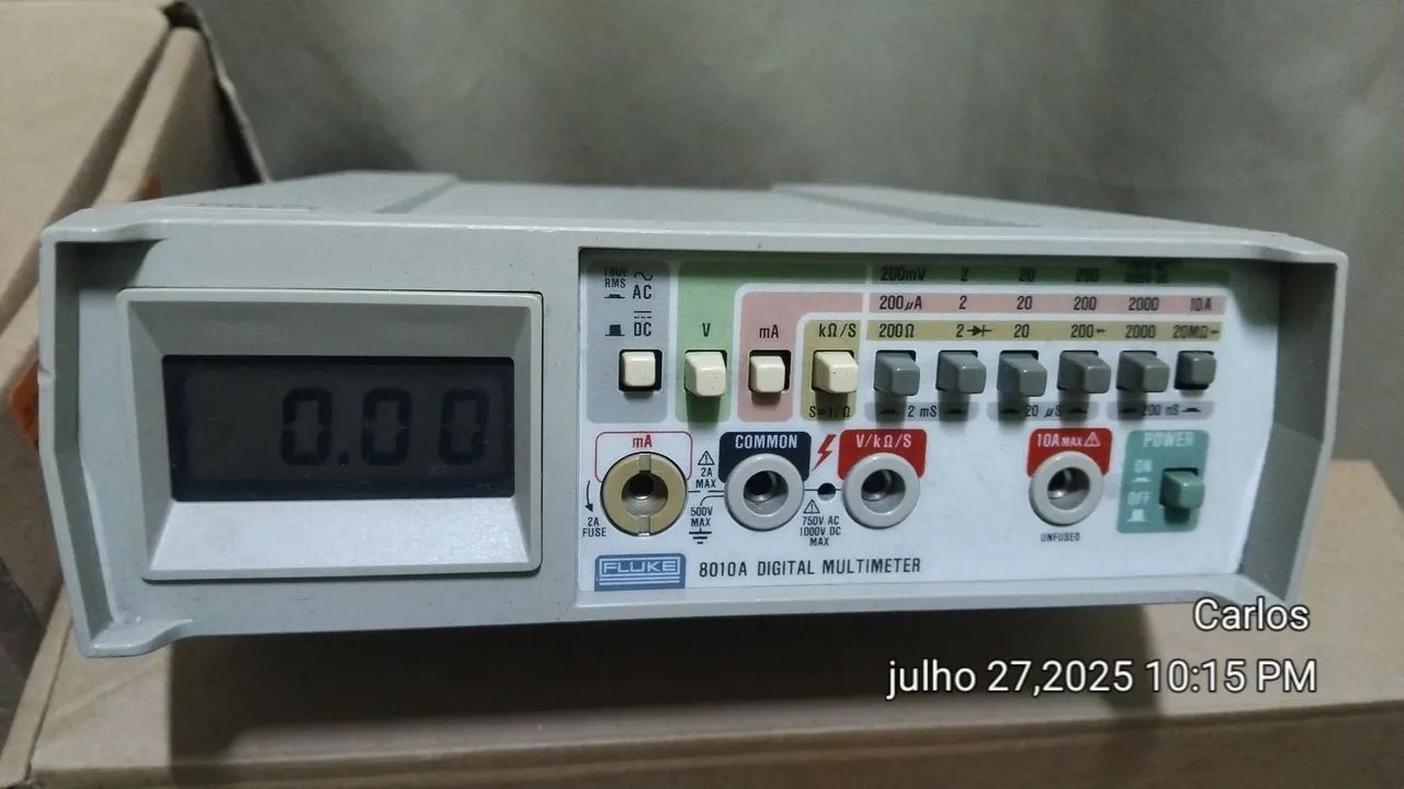 Multímetro Digital Fluke 8010A - Testes Precisos!
