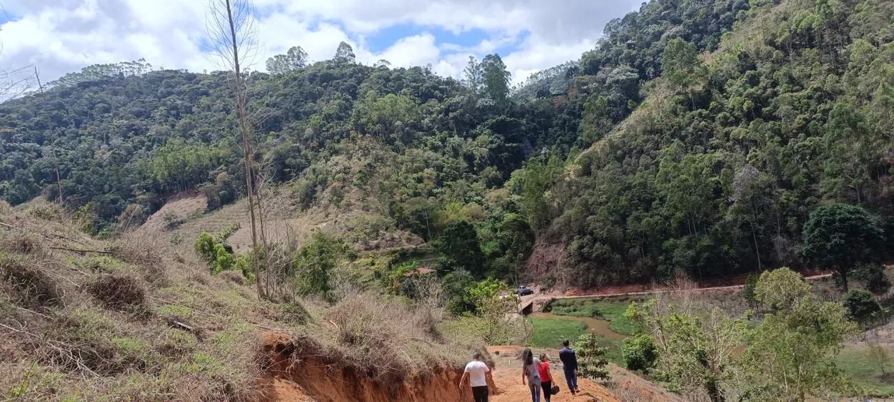 Sitio sem rio sem casa sem borrachudo, 3.700 com vista pra cachoeira parcelo troco leia  - Foto 5