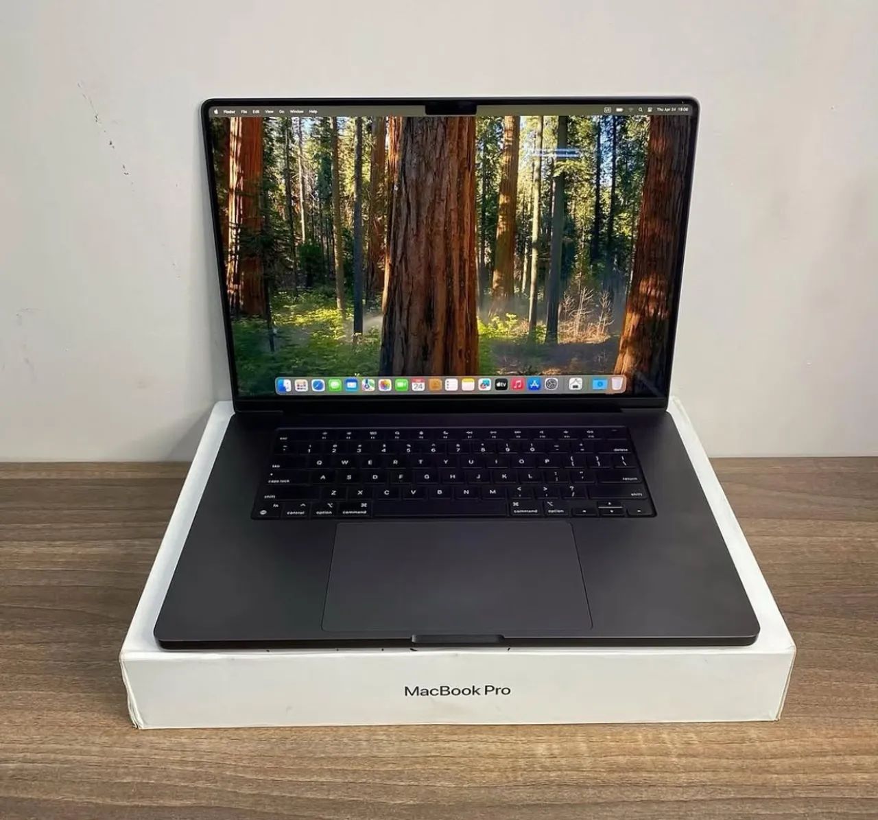 MacBook Pro M3 Max 16.2 48GB/ 1TBSSD