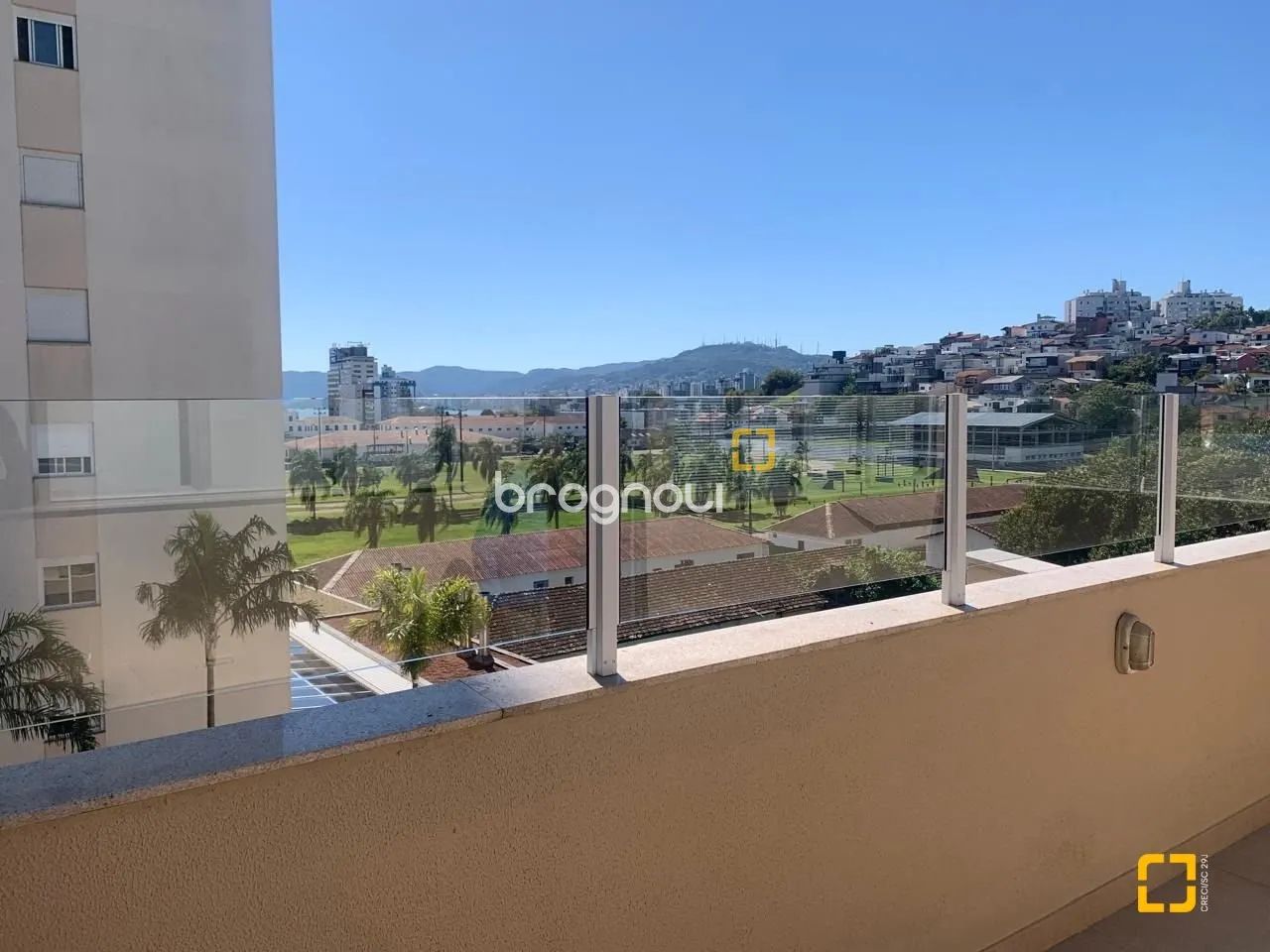 Apartamento cobertura 4 dormitórios (1 suíte) no Estreito em Florianópolis SC - Foto 2