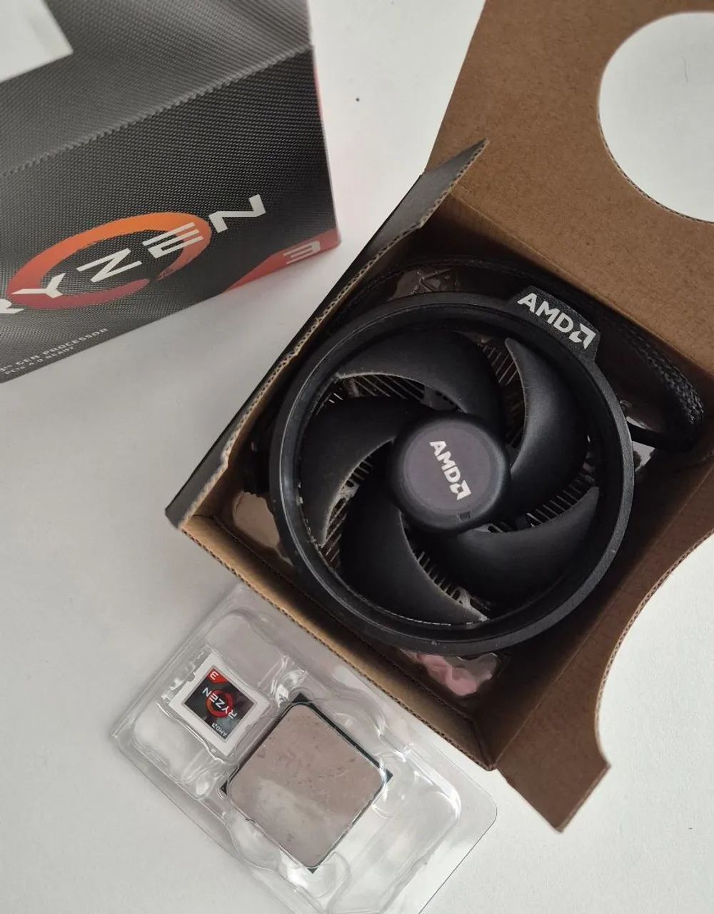 中古　Ryzen 3 3100 BOX AMD Ryzen 3 3100 3.6Ghz quadcore BOX com cooler - Peças de