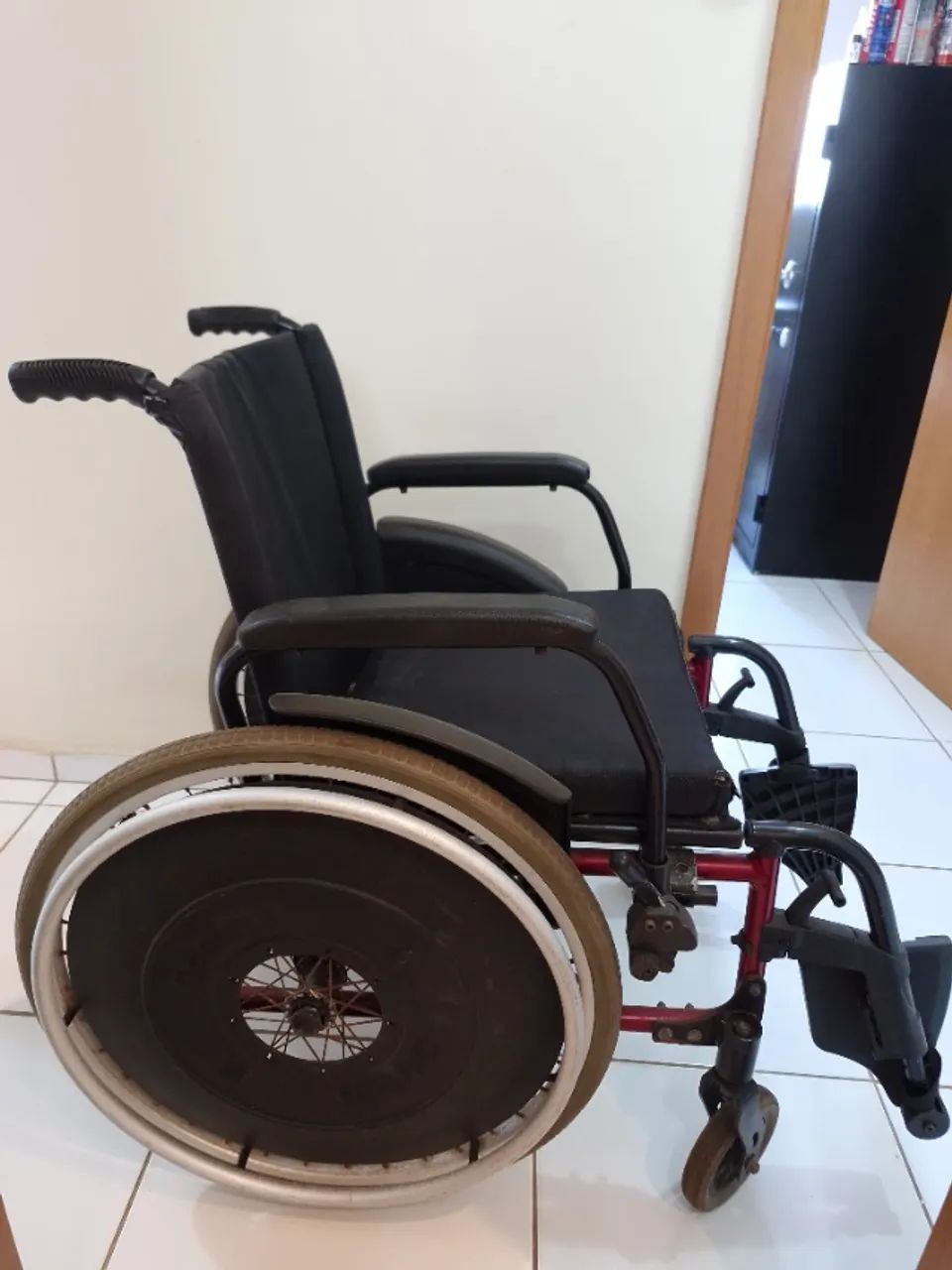 Cadeira de Rodas  - Foto 3