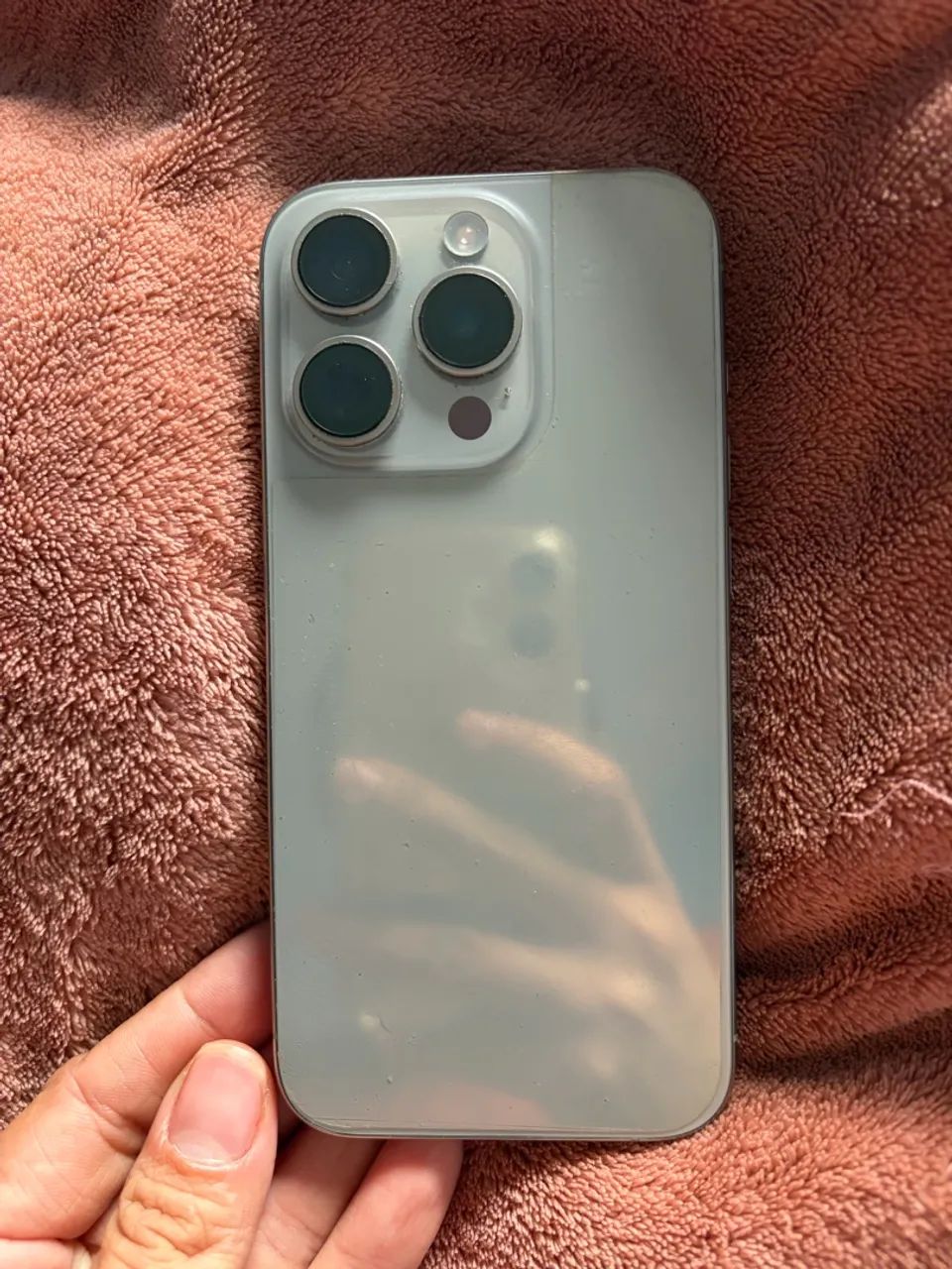 iPhone 15 Pro - Foto 2