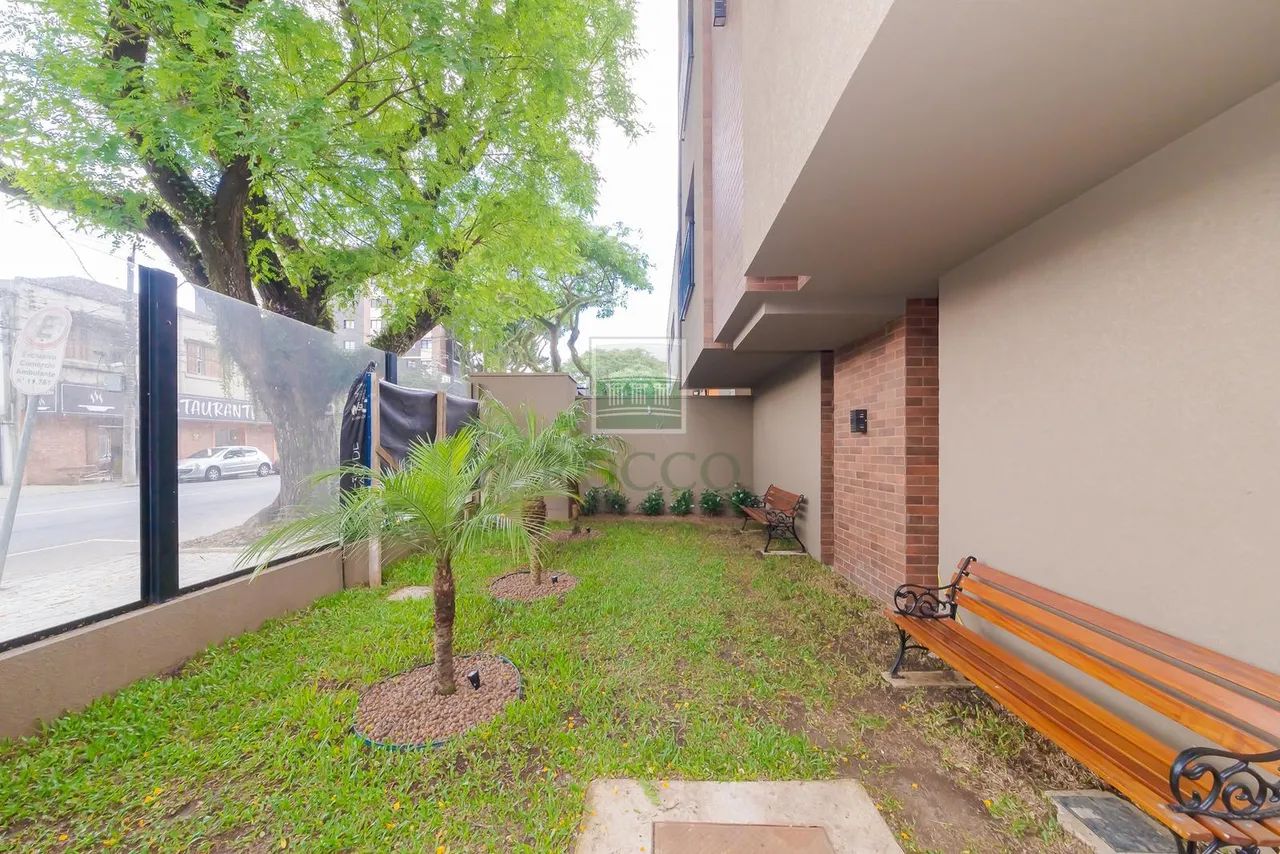 Studio mobiliado com garagem e sacada francesa próximo à PUCPR - Foto 3