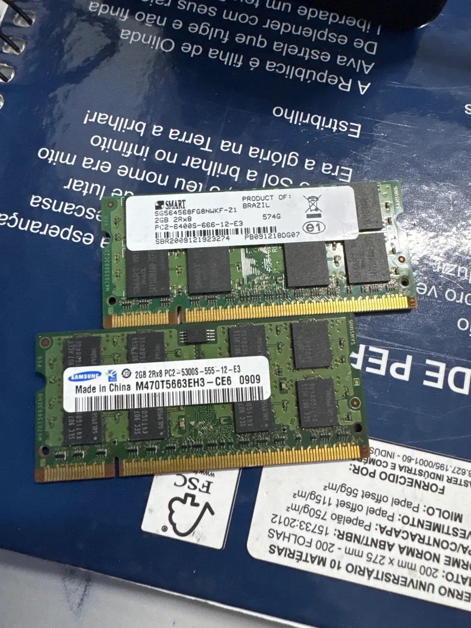 Memória ram e carregador de notebook ddr2