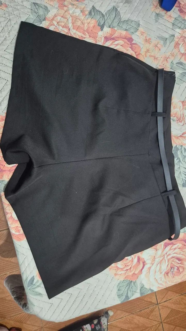 Shorts alfaiataria preto com cinto - Foto 3
