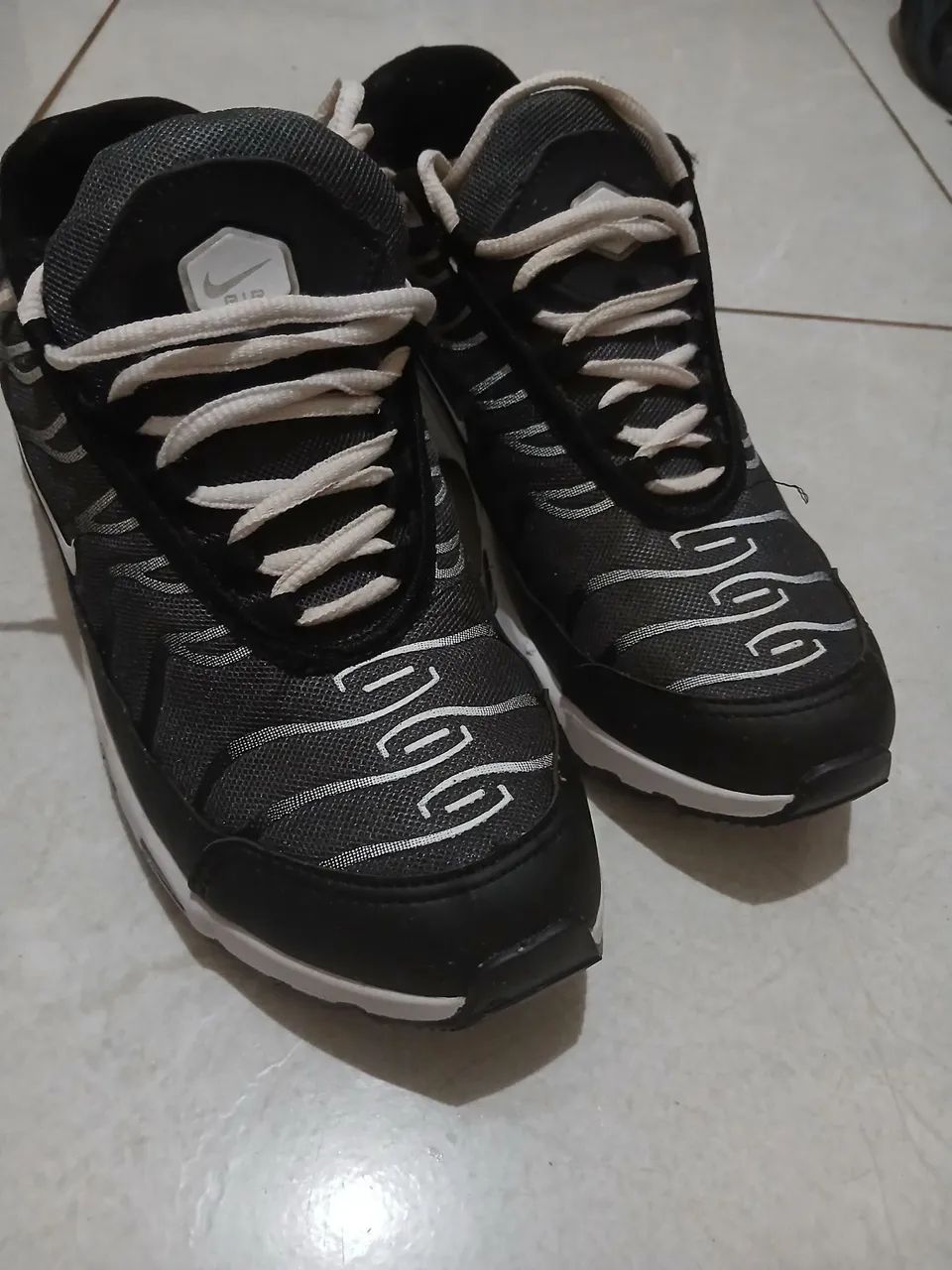 Vende-se sapato tn da nike seminovo 