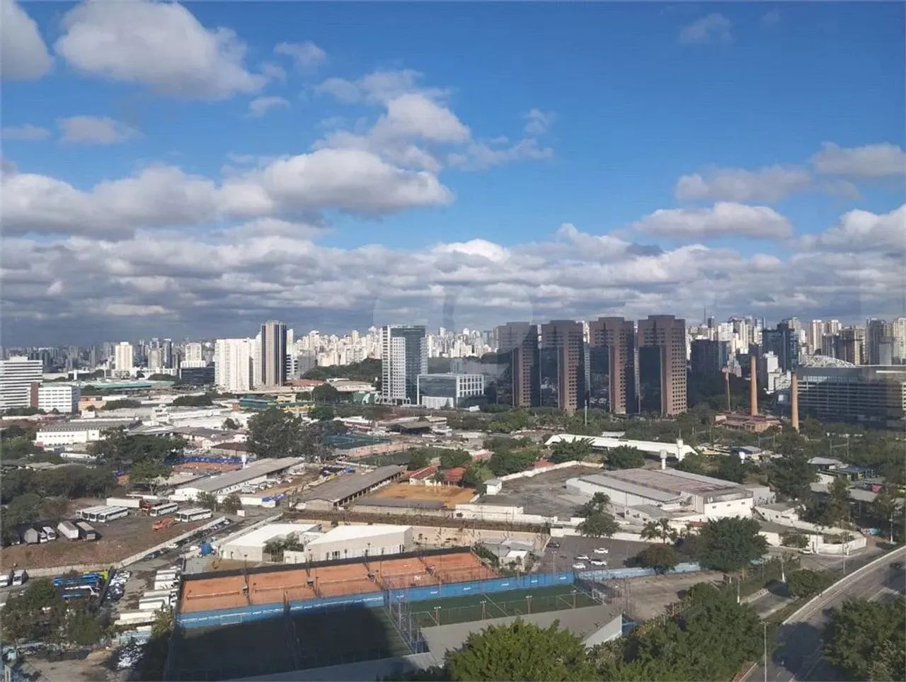 Lajes Corporativas para locação em Parque Industrial Tomas Edson - SP ...