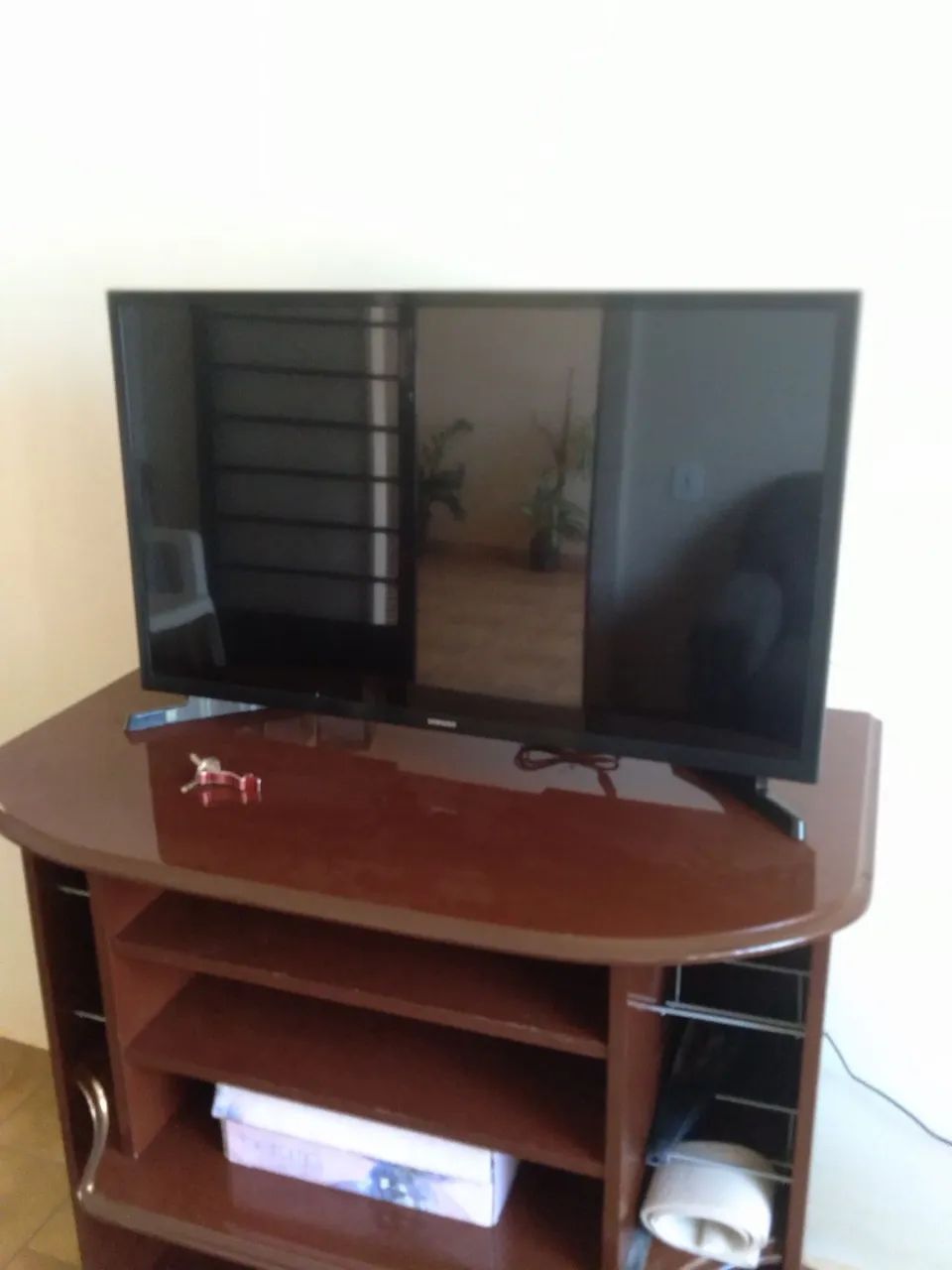 Rack madeira e mdf com rodinhas  - Foto 3