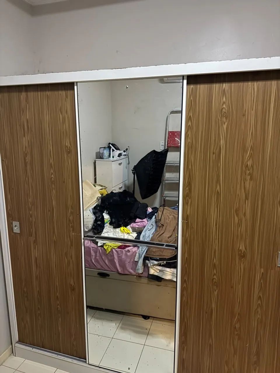 Guarda-Roupa 3 portas