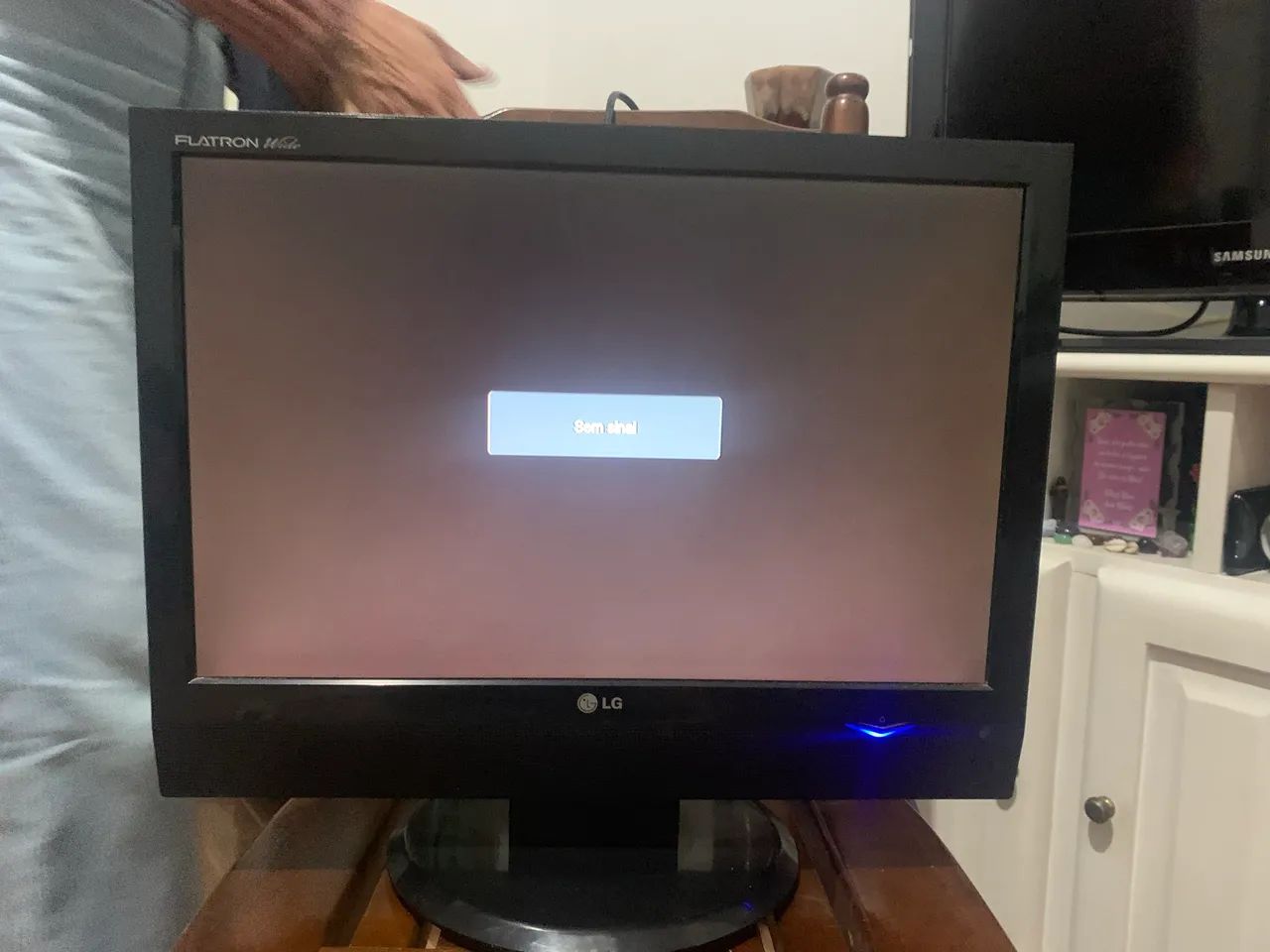 tv monitor