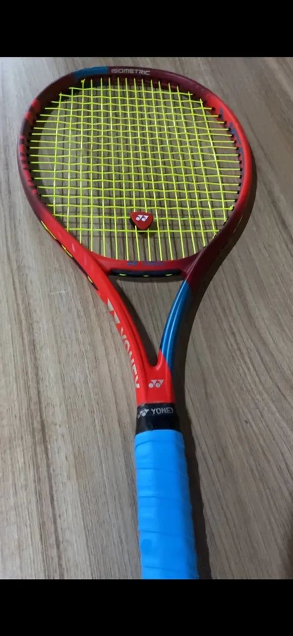 Yonex vcore 100