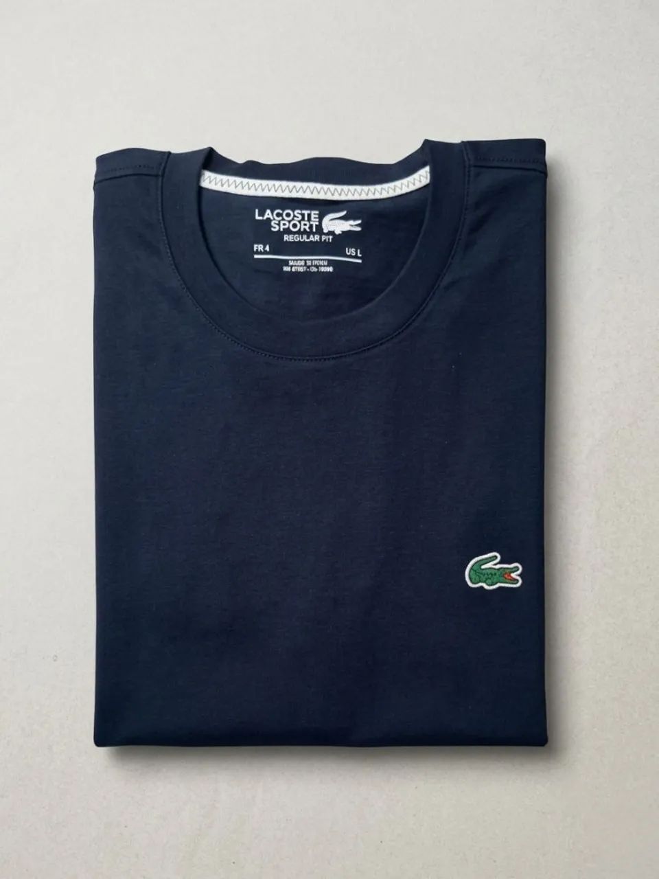 Camisa lacoste logo emborrachado  - Foto 3
