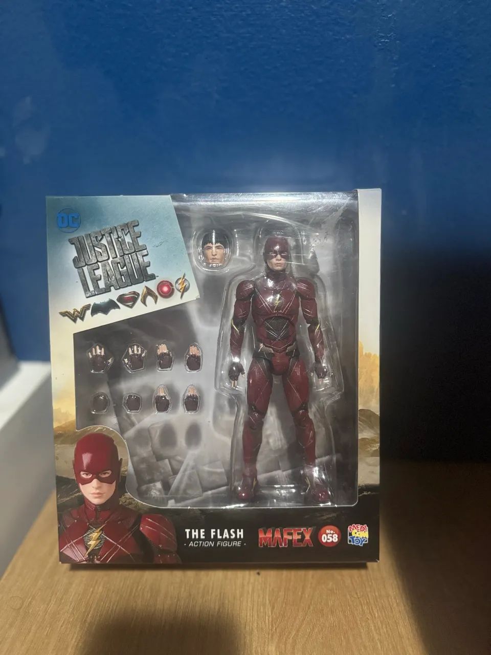 Mafex Batman TDK 3.0 e Flash JL - Foto 3