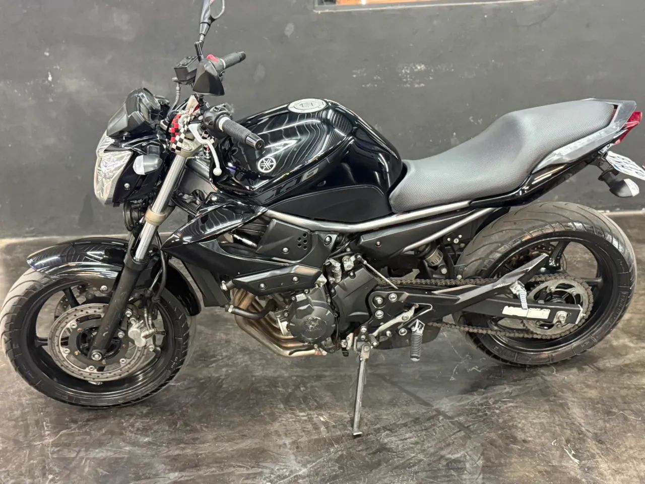XJ6 600cc 2010