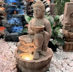 Linda fonte decorativa em formato de Buda, 51LX45PX82A, R$13.010,50!