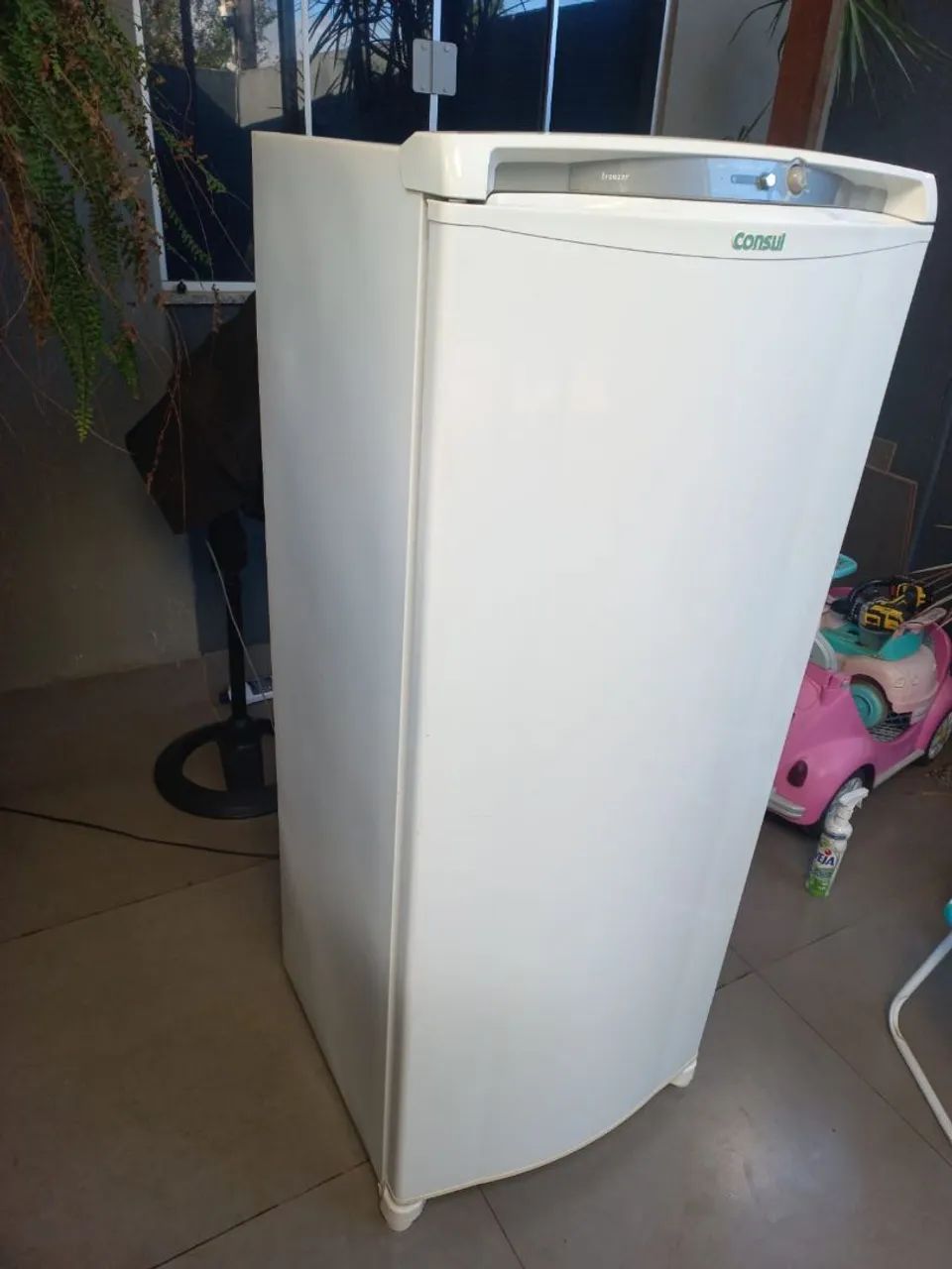 Freezer consul vertical 