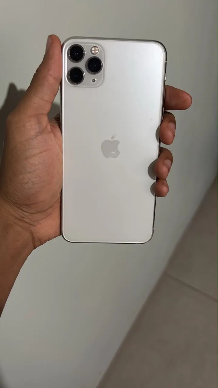 IPHONE 11 PRO MAX - Foto 4