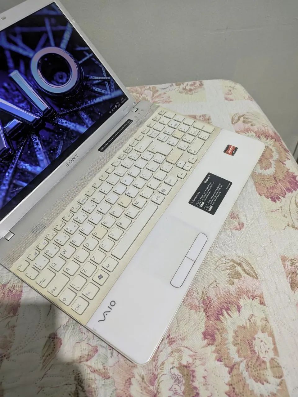 Notebook Sony Vaio / 6GB RAM / HD 320GB / Tela 15 Polegadas - Foto 4
