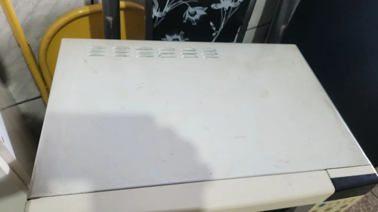 Microondas Eletrolux 18L - Foto 2