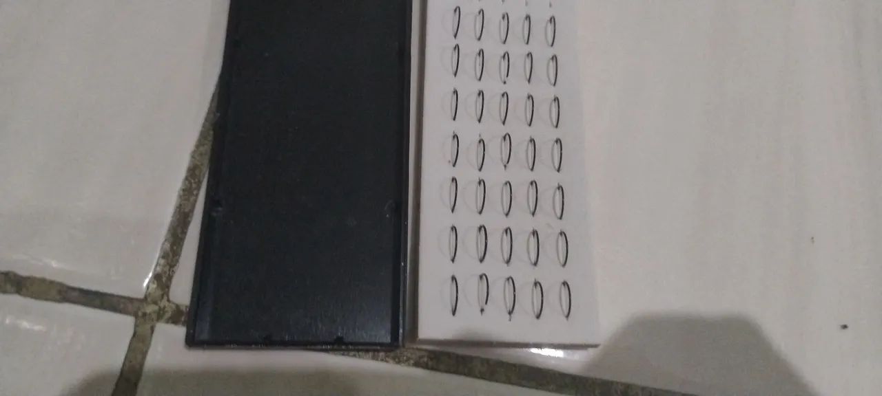 +- 30 piercings de nariz preto não é de inox - Foto 3